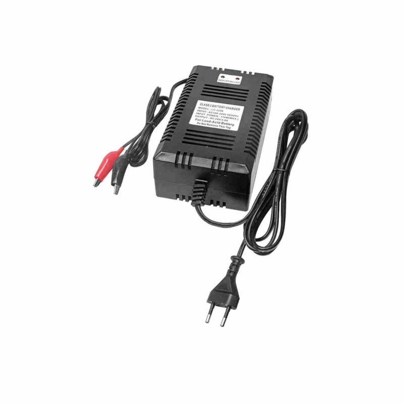 Alimentatore costituito da plastica nera rigida. forma rettangolare. Caricabatteria SWITCHING a controllo elettronico con 2 LED di controllo che, attraverso un sistema di gestione intelligente a 3 livelli, ottimizza al meglio la carica della batteria. Per batterie al piombo ermetico da 10Ah a 30Ah. Costruito secondo i migliori standard qualitativi, il prodotto è conforme alle normative europee vigenti. Adatto per la ricarica di batterie per piccoli veicoli elettrici come ad esempio biciclette elettriche.
