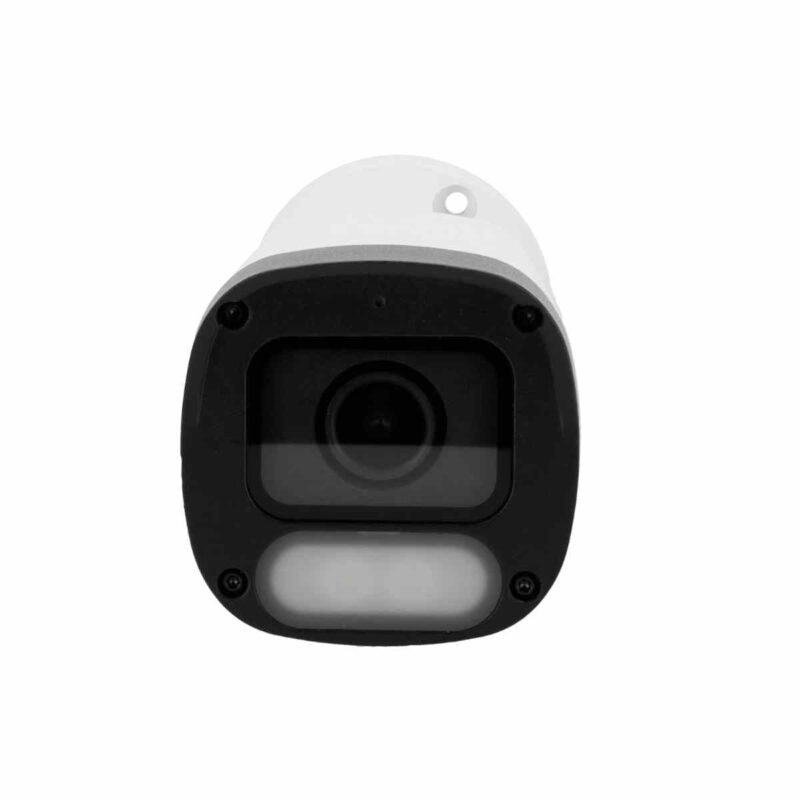 Telecamera IP Easy Bullet da 4 MP con ottica fissa da 2.8 mm, dotata di tecnologia Color Hunter con Wise-ISP per immagini a colori in qualsiasi ambiente e UMD.