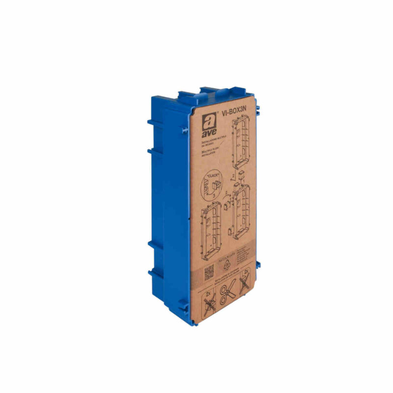 Scatola plastica da incasso muro per l'installazione delle postazioni esterne VI2F-PEx (Sistema V44 EASY) e VIIP-PEx (Sistema V44 SMART) e delle colonne ausiliarie (VI-PEAUX e VI-PEAUX4). La scatola è fornita corredata da n.2 tubi passacavo/distanziale e paramalta. Dimensioni (LxHxD): 93x198x57.